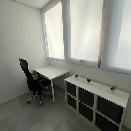 Moderno Soho - Nuevo! En El Centro Y Cerca De La Playa! * Malaga